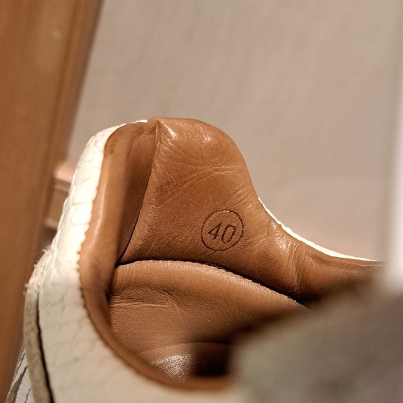 Esse ut Esse White Leather Fringe Sneakers EU 40 US 10 - Picture 14 of 14